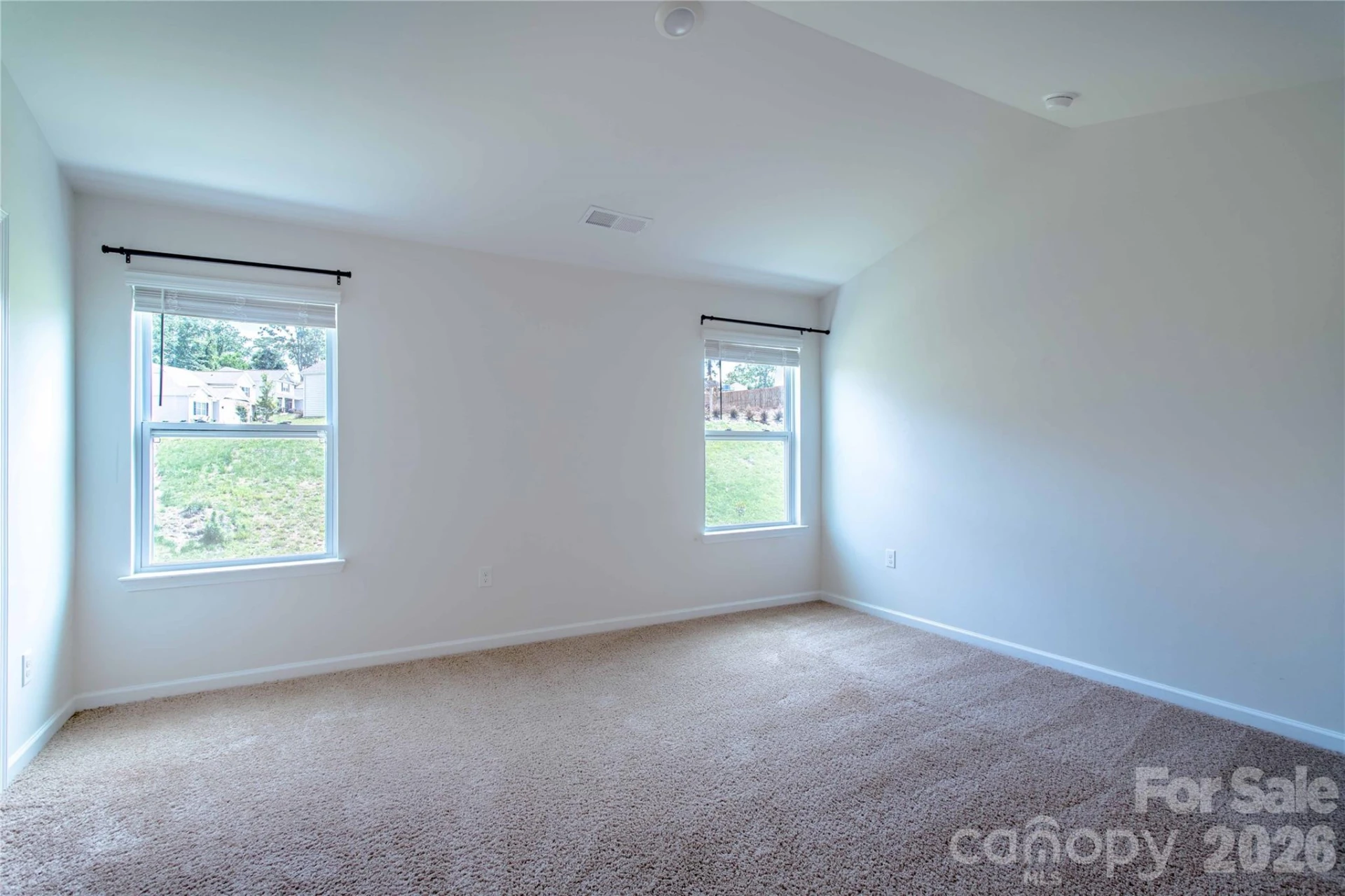 917 Newport Court - Photo 21