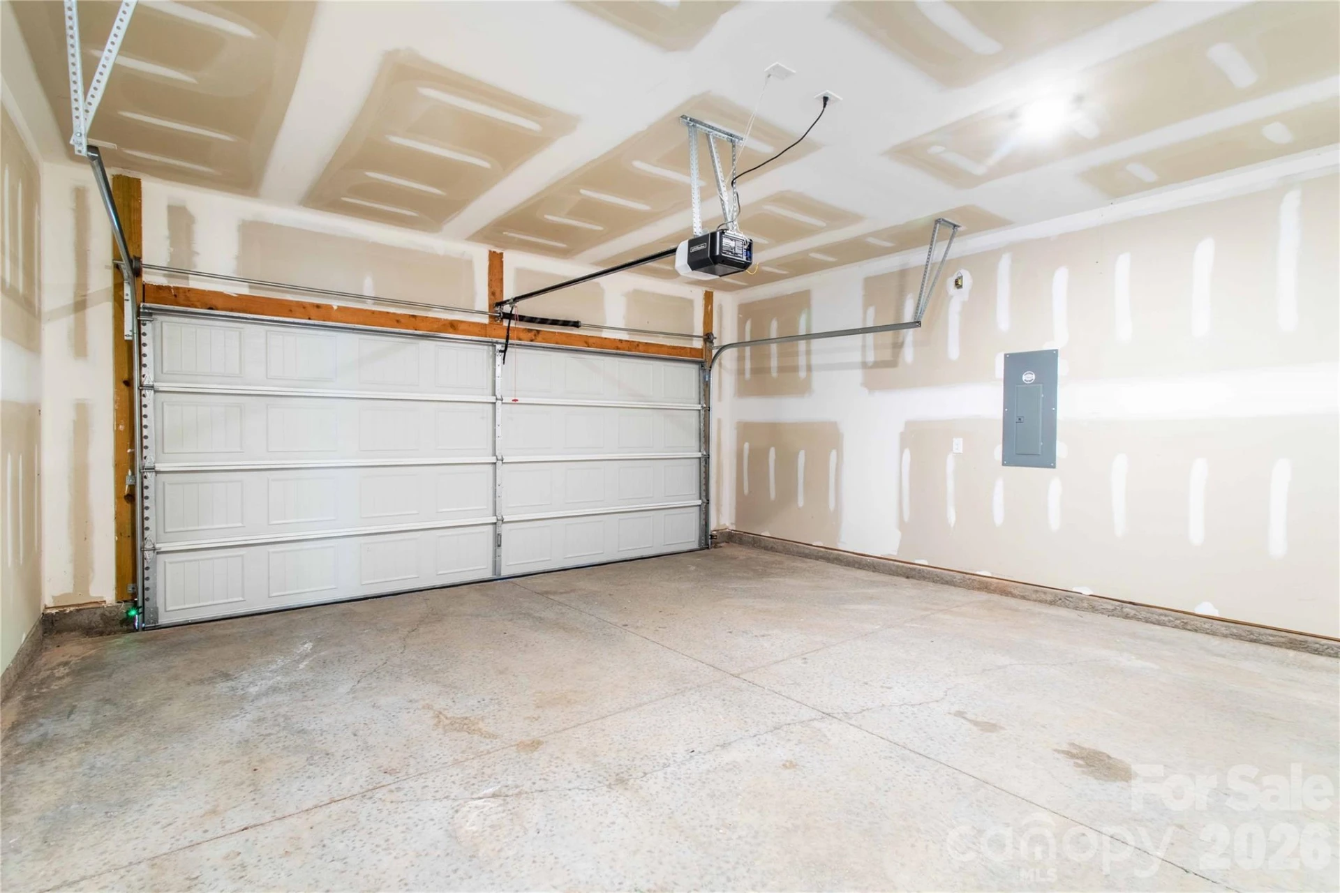 917 Newport Court - Photo 31