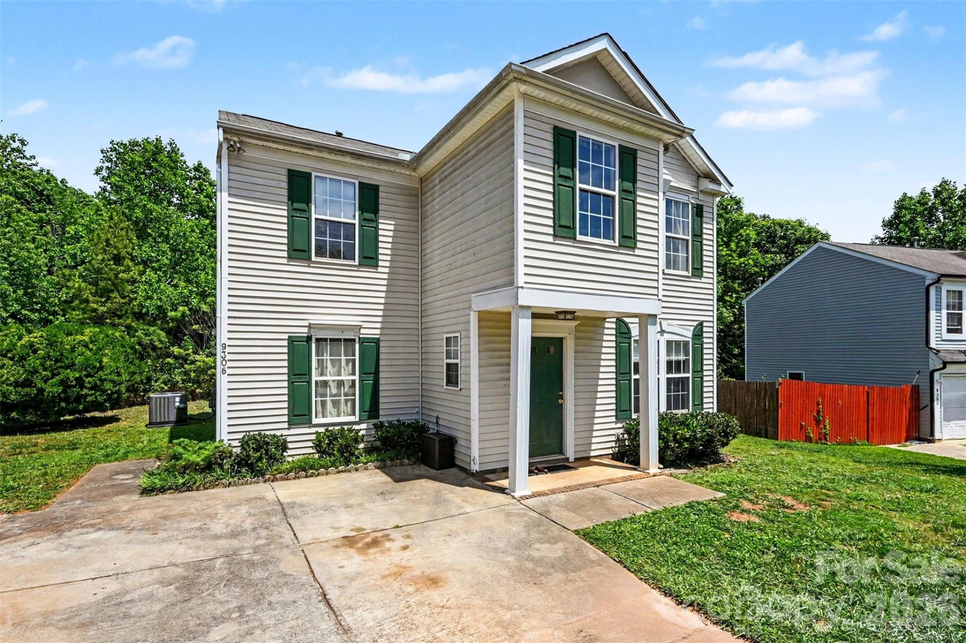 9306 Tiger Lily Lane - Photo 2