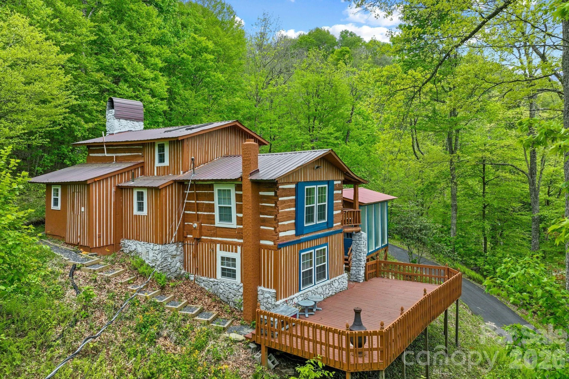 285 Glenaire Drive - Photo 2