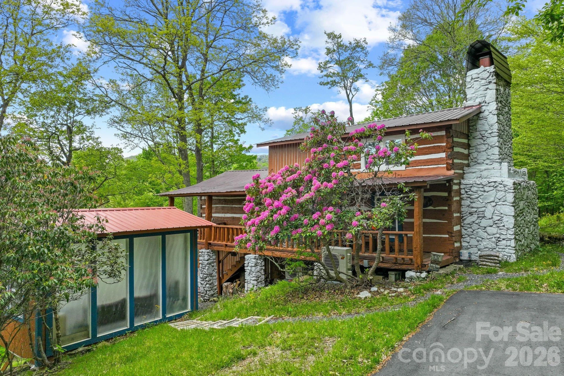 285 Glenaire Drive - Photo 4