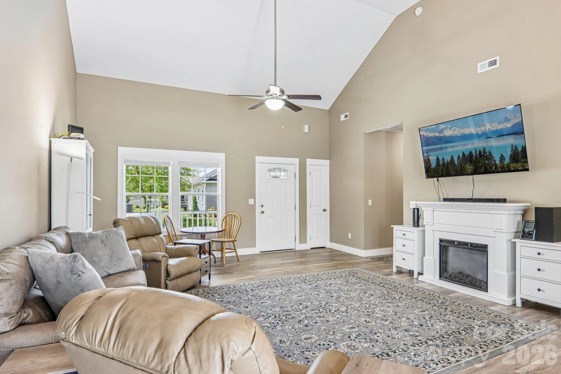 464 Riverwind Drive - Photo 6
