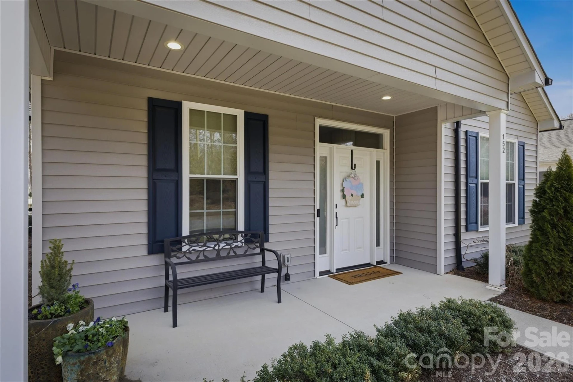 152 Eagles Landing - Photo 2