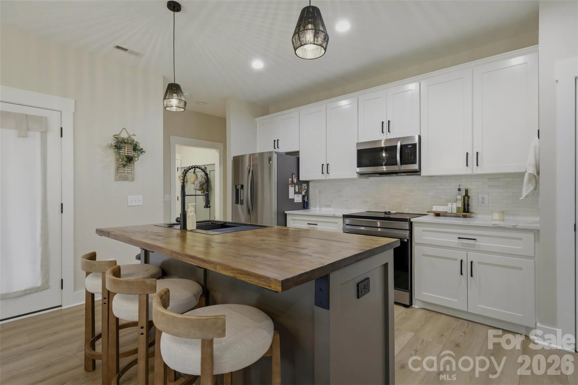 152 Eagles Landing - Photo 10