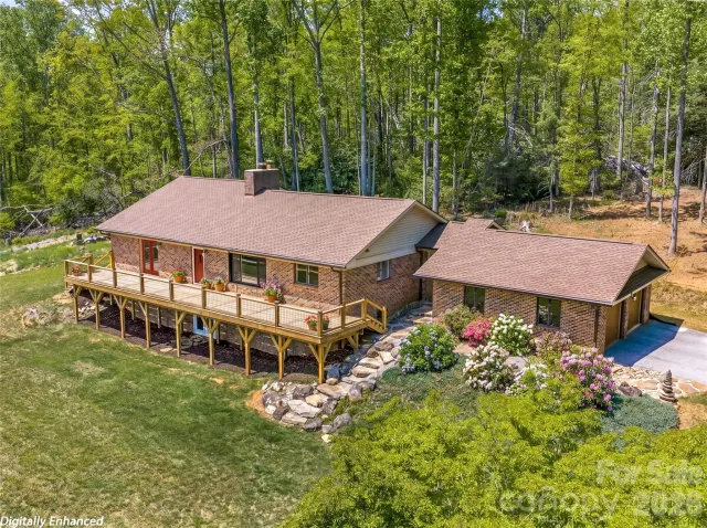 195 Red Bird Road, Spruce Pine, NC, 28777