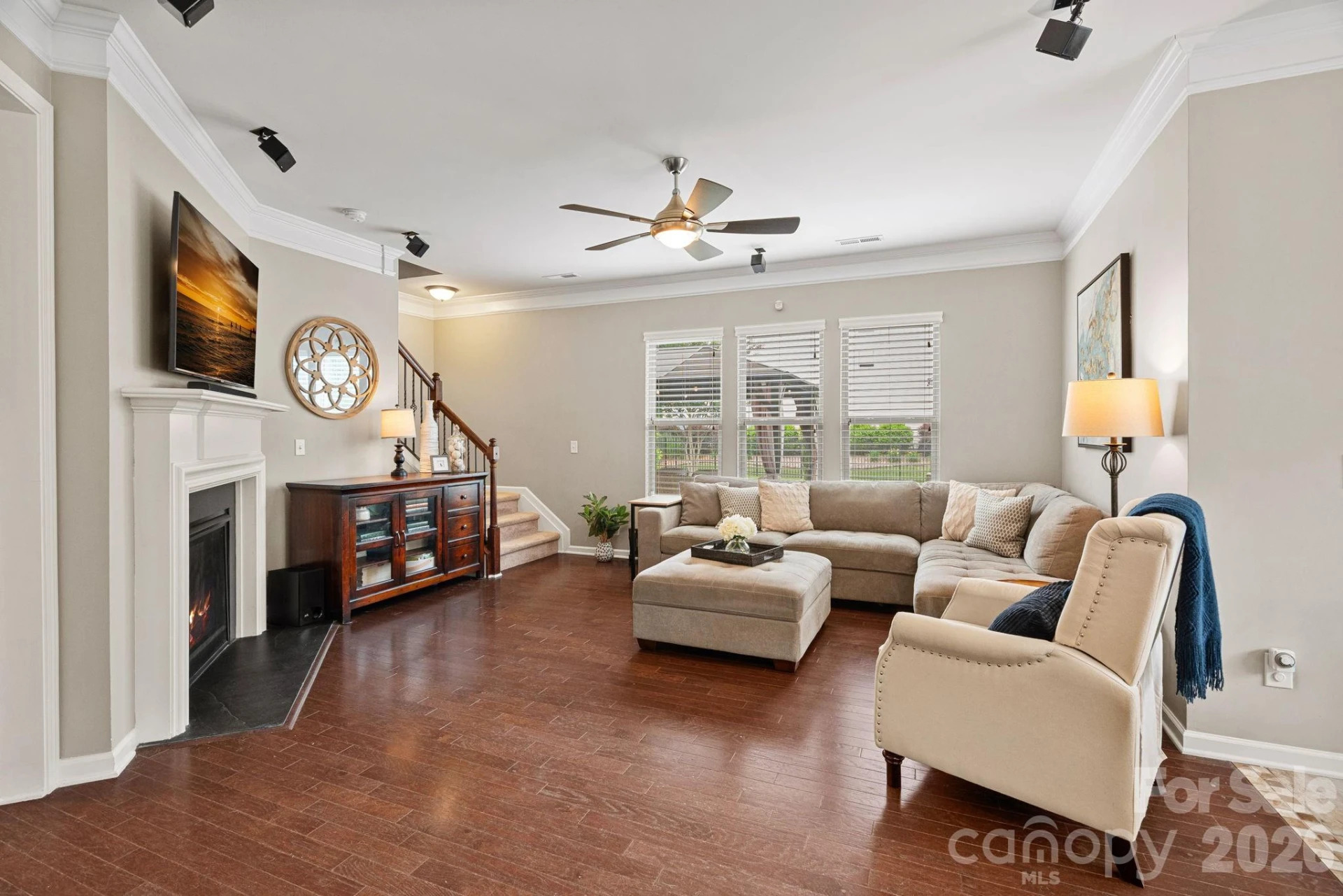 404 Senate Court Way - Photo 13