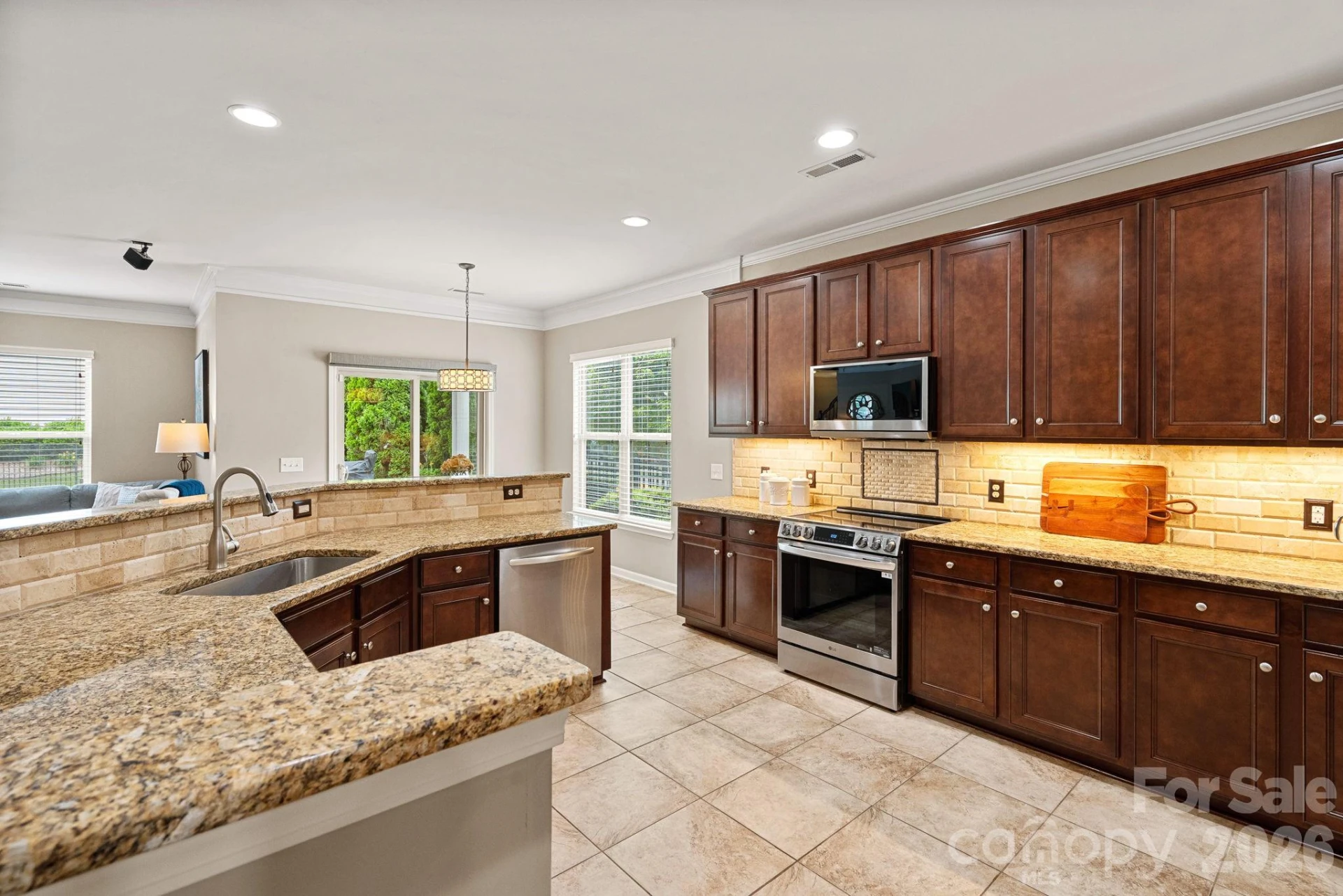 404 Senate Court Way - Photo 6