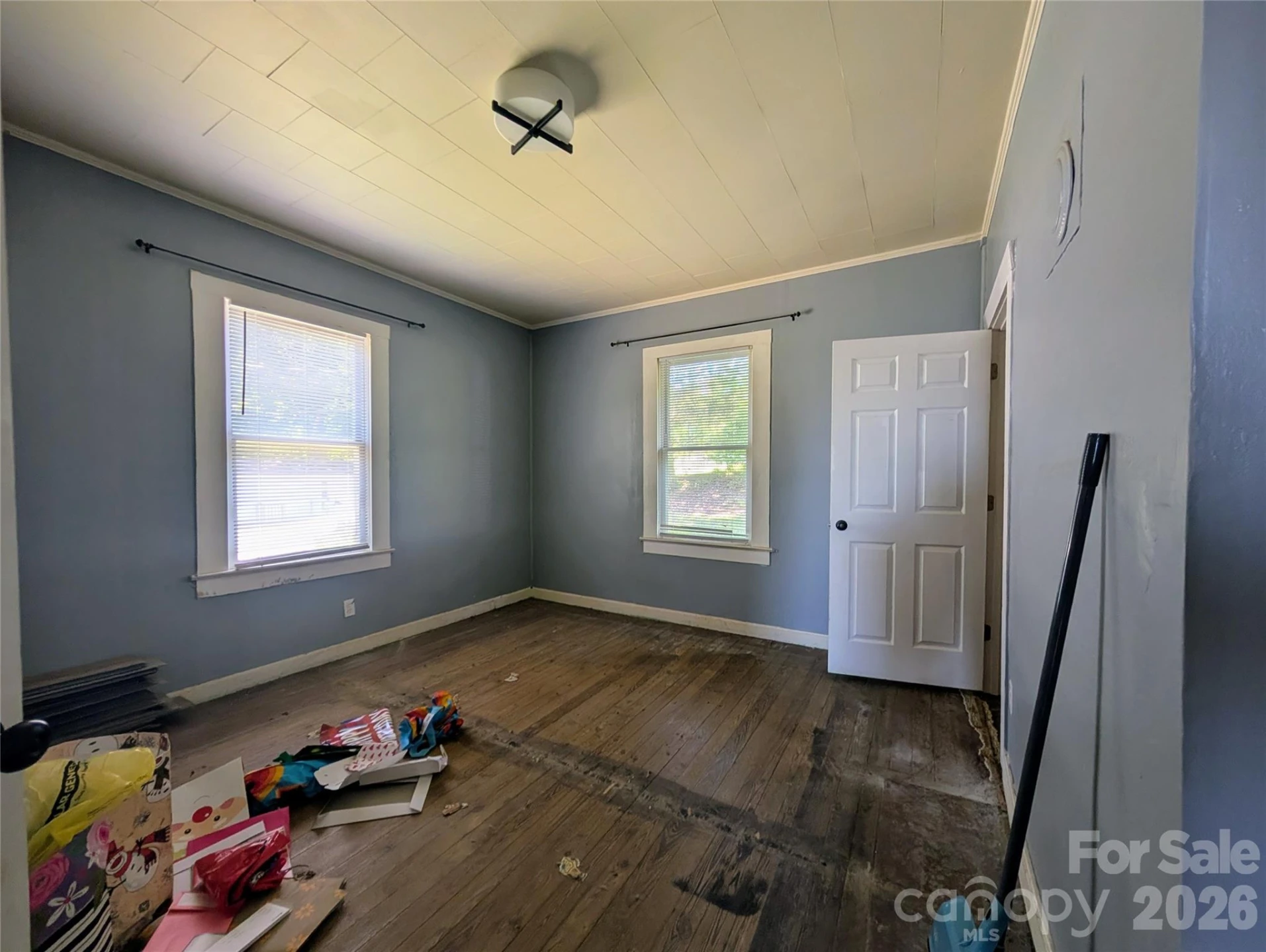 204 Shelby Street - Photo 15