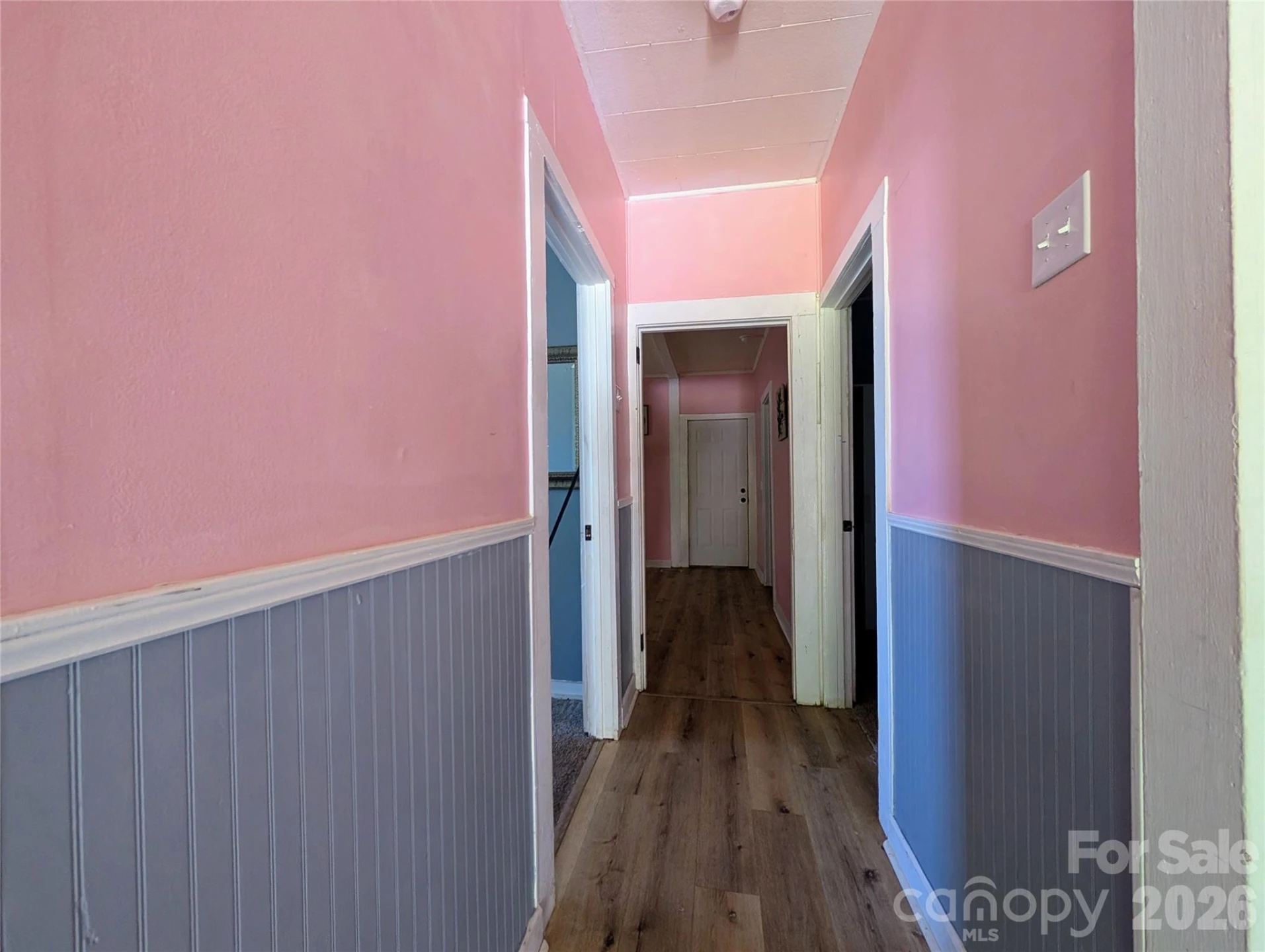 204 Shelby Street - Photo 8
