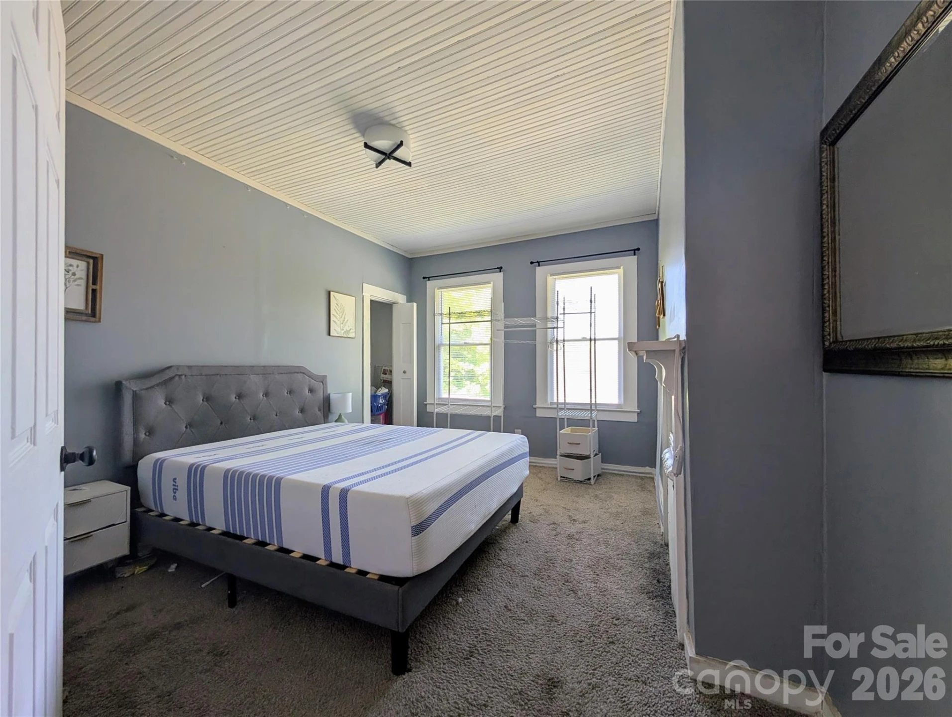 204 Shelby Street - Photo 9