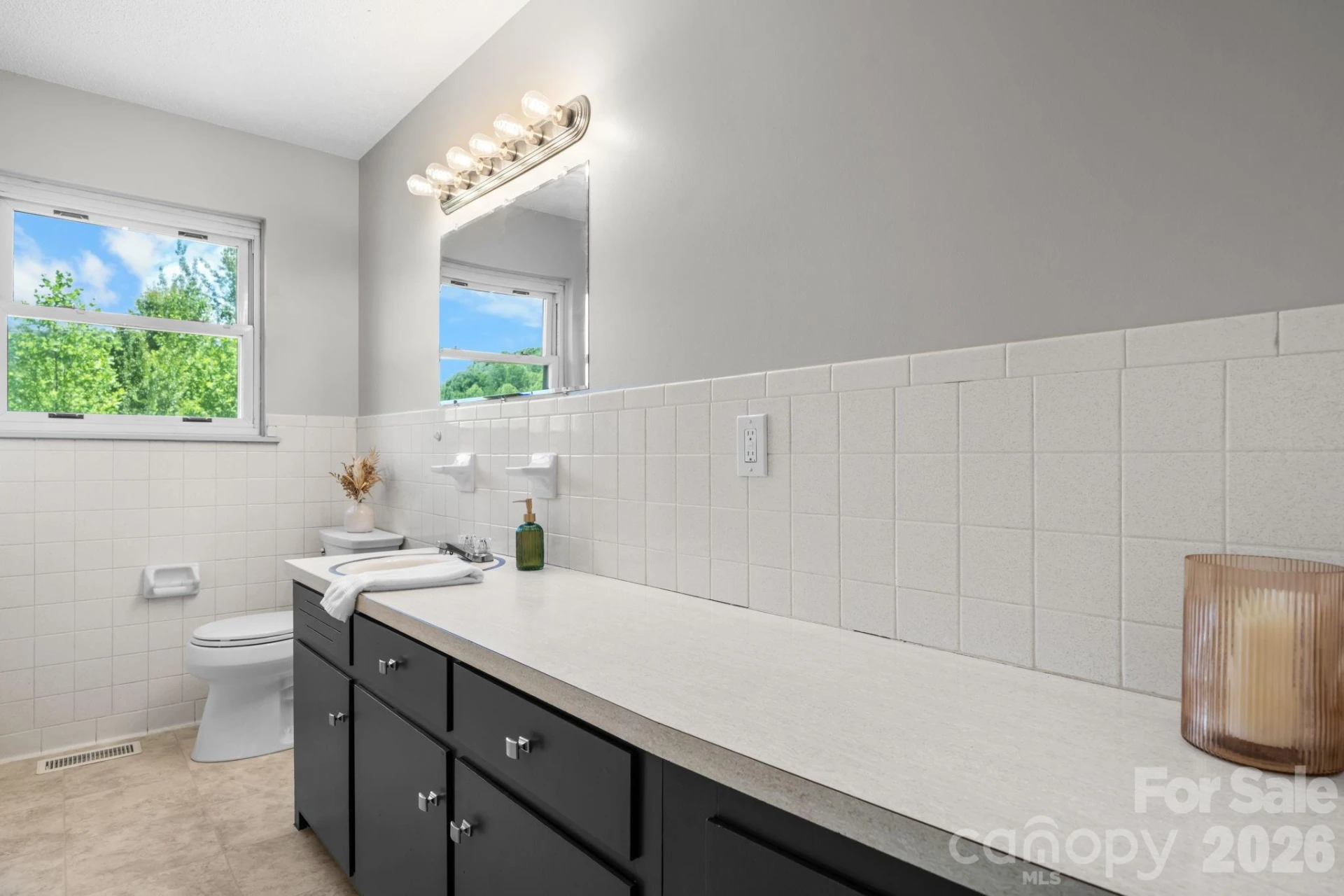 1852 Skyland Drive - Photo 13