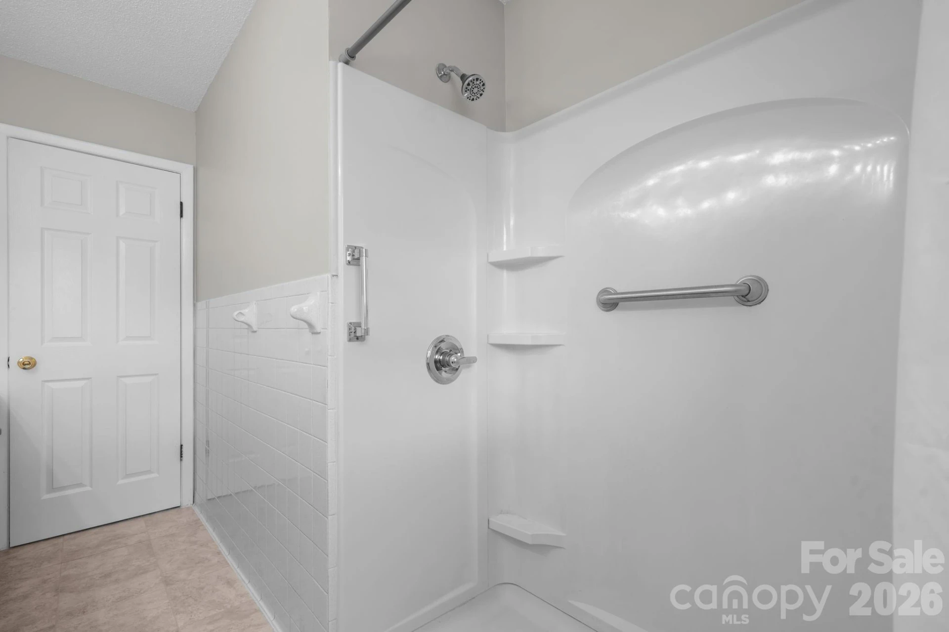 1852 Skyland Drive - Photo 15