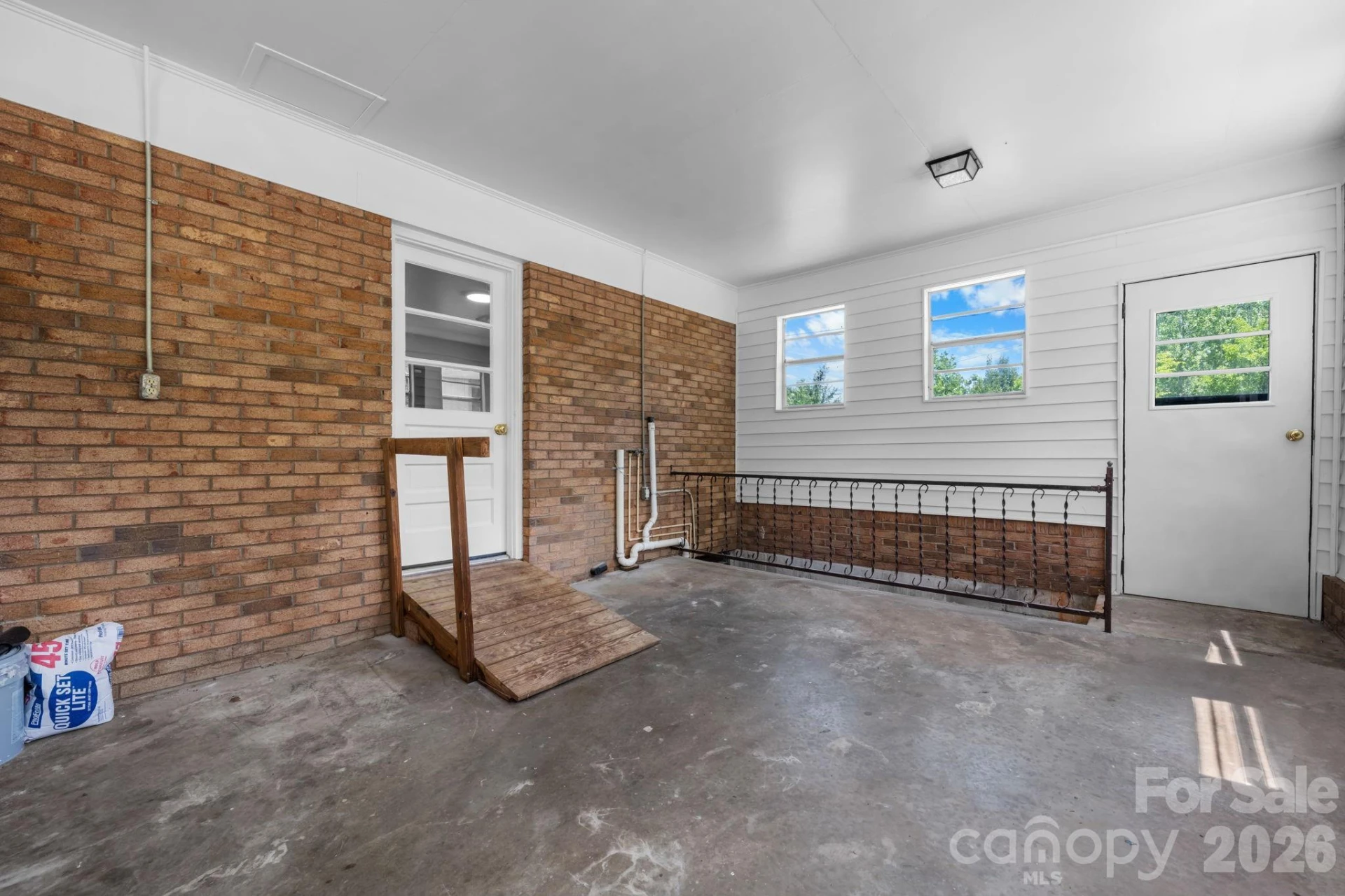 1852 Skyland Drive - Photo 21