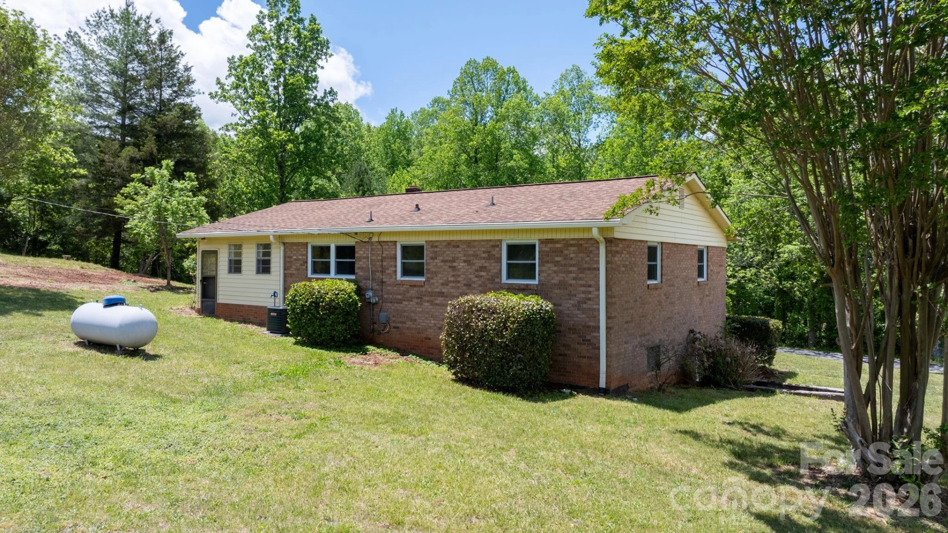 1852 Skyland Drive - Photo 28