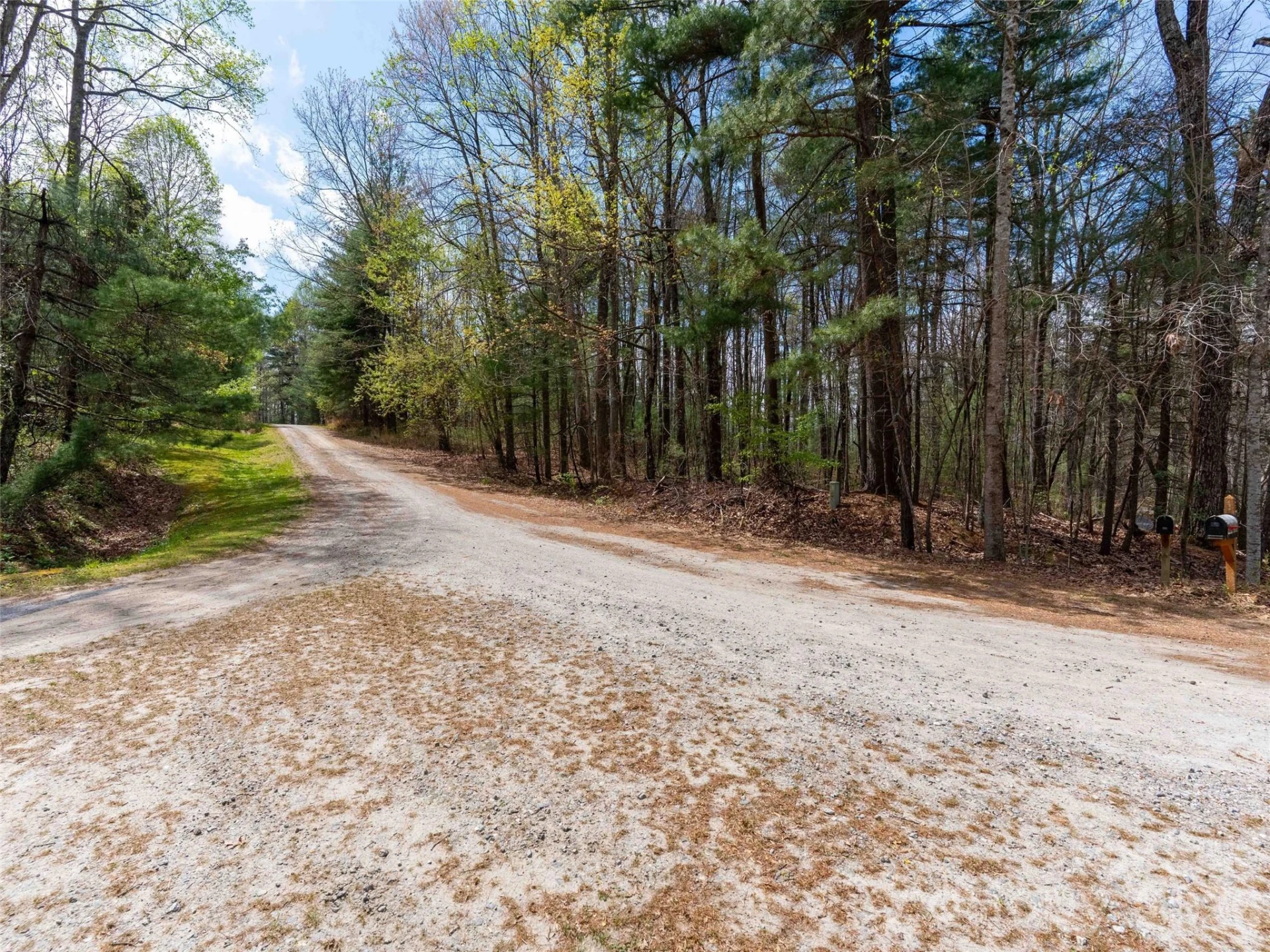 00 Hilltop Drive #13B - Photo 2