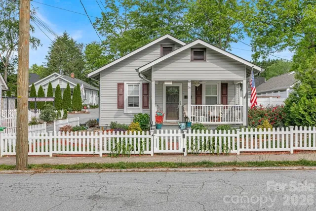 36 Oaklawn Avenue, Brevard, NC, 28712