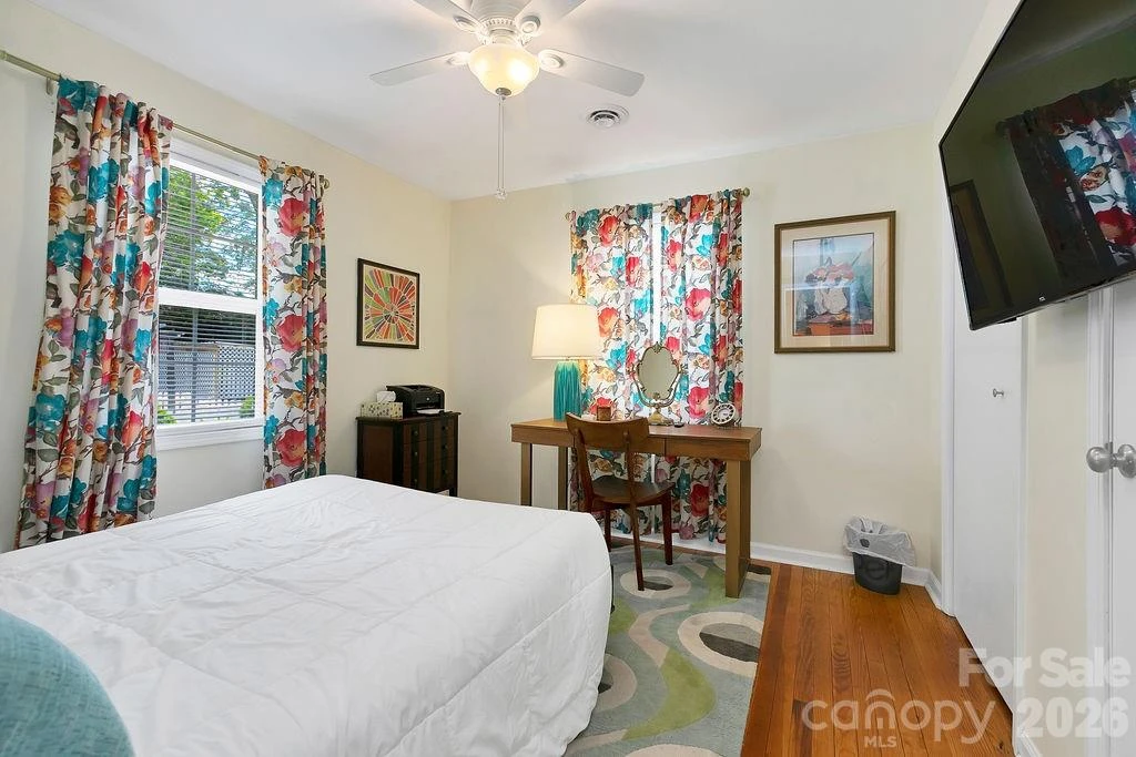 36 Oaklawn Avenue - Photo 19