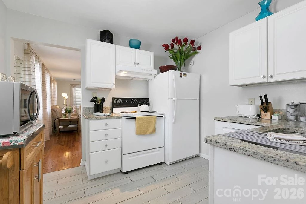 36 Oaklawn Avenue - Photo 23