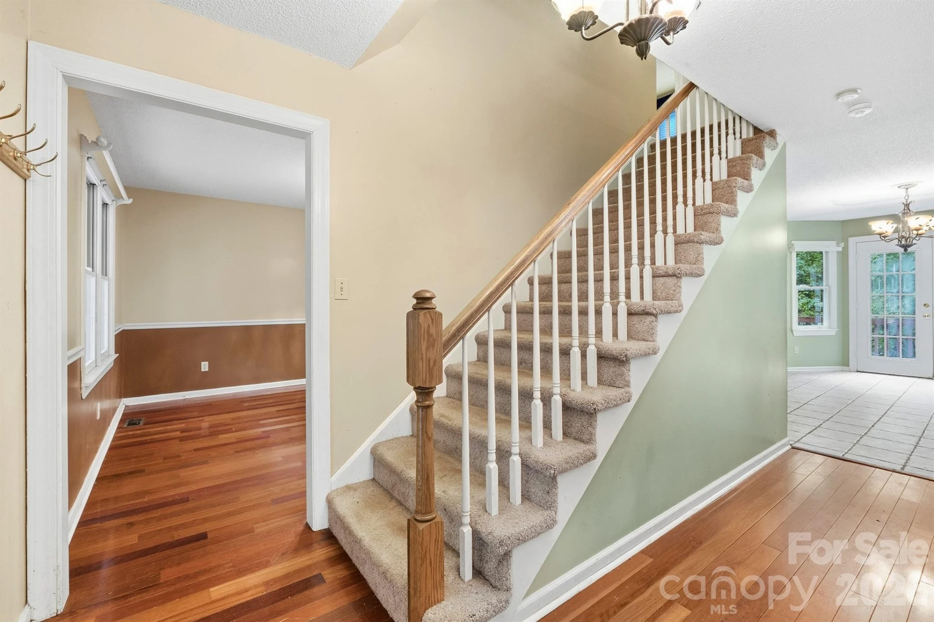 1227 Shirebourn None - Photo 27