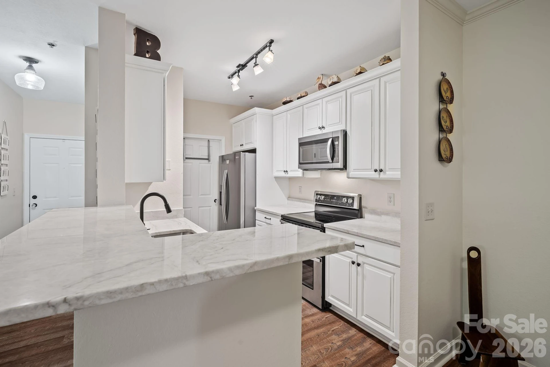 400 Vista Lake Drive #208 - Photo 6