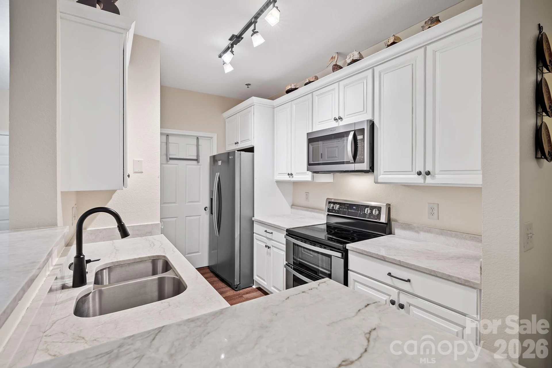 400 Vista Lake Drive #208 - Photo 7