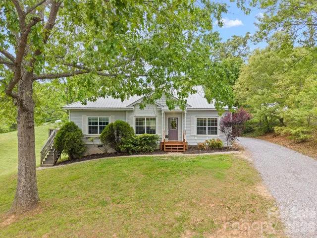 233 Thompson Cove Road, Clyde, NC, 28721
