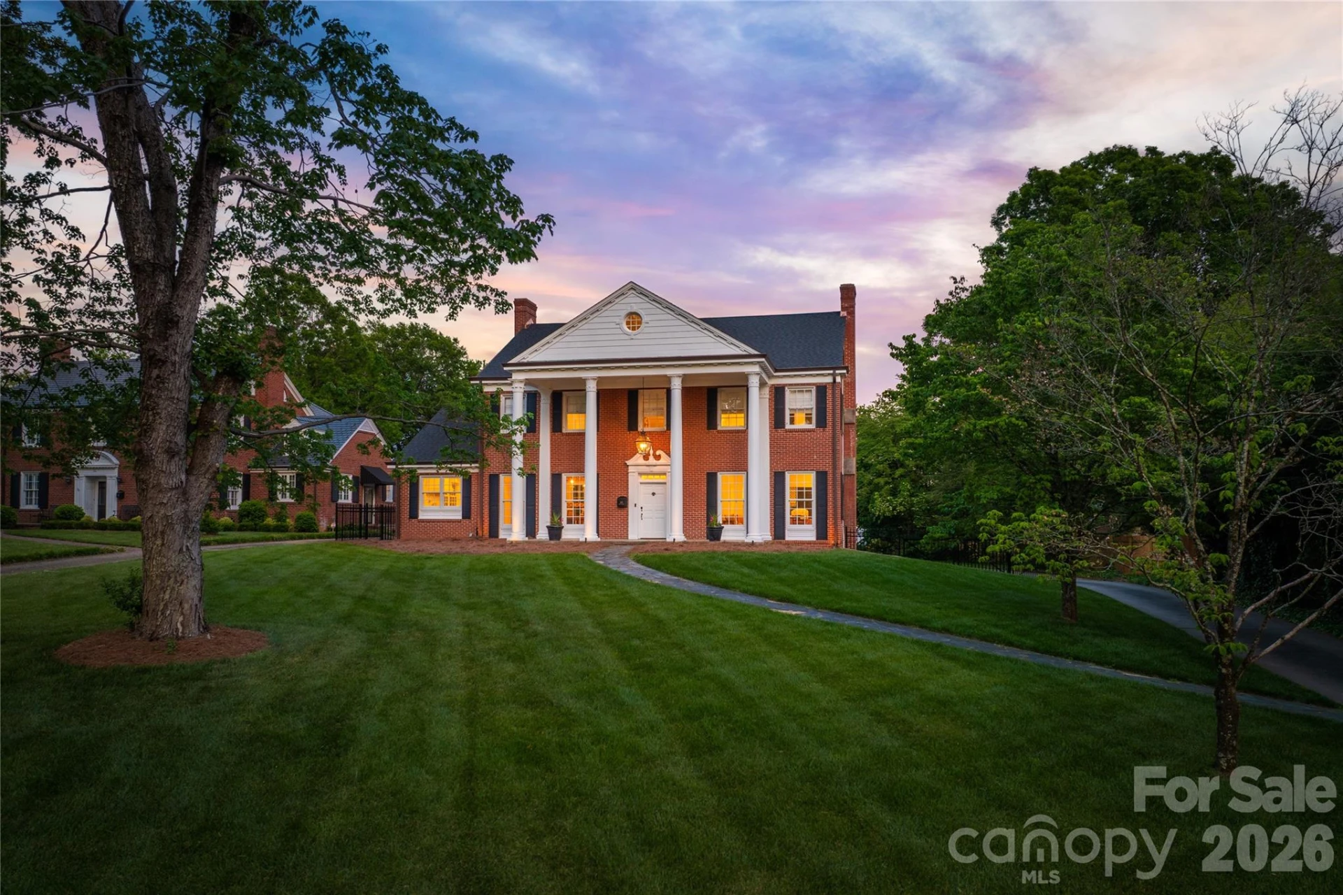 319 Union Street