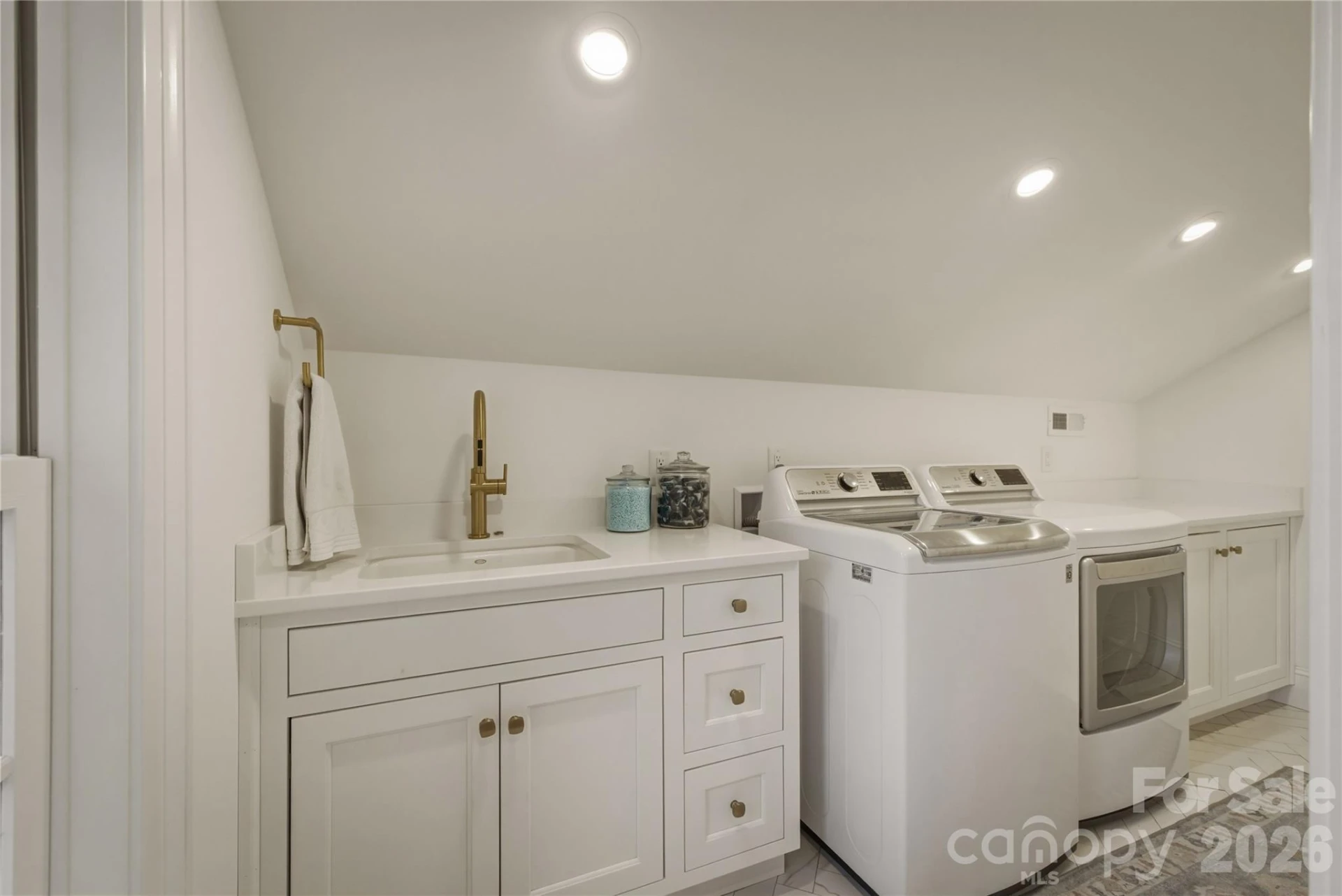 319 Union Street - Photo 26