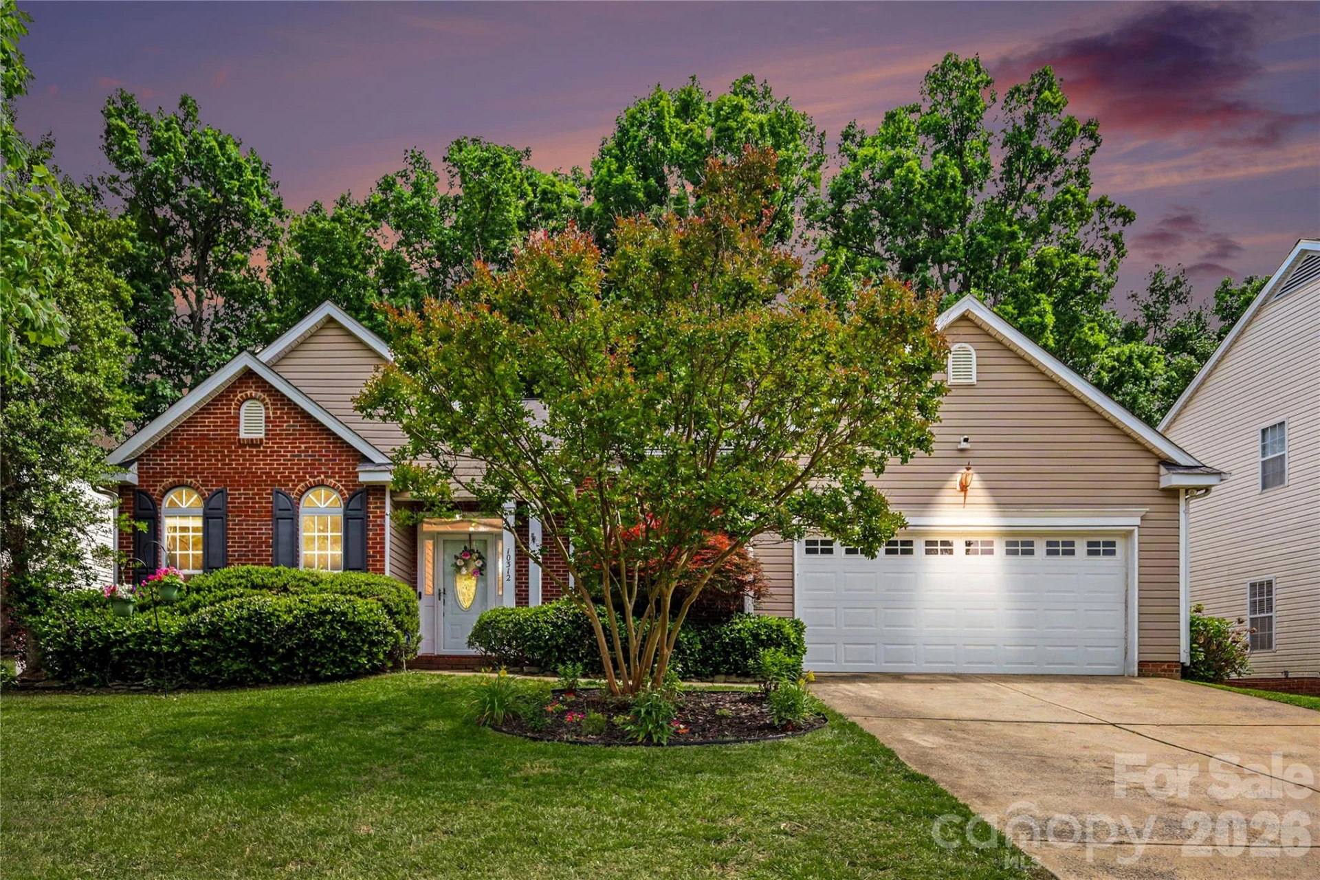 10312 Fairbourne Court - Photo 2
