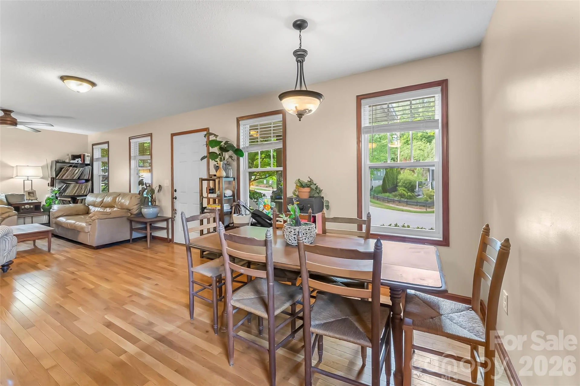 5 Springmill Drive - Photo 4