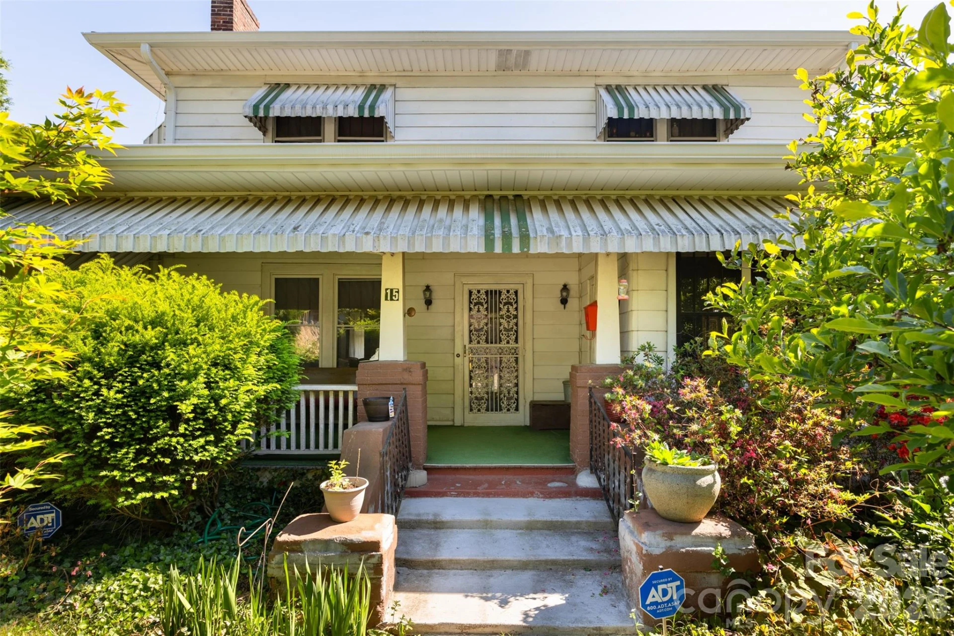 15 Walton Street - Photo 16