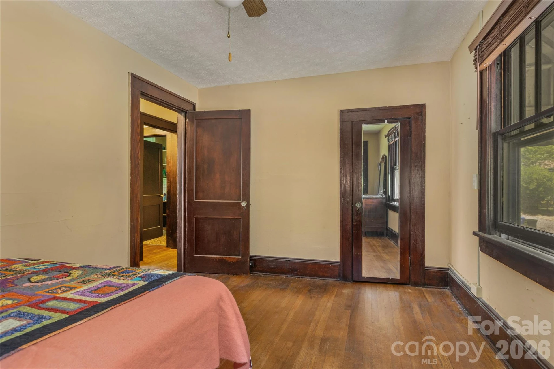 15 Walton Street - Photo 41