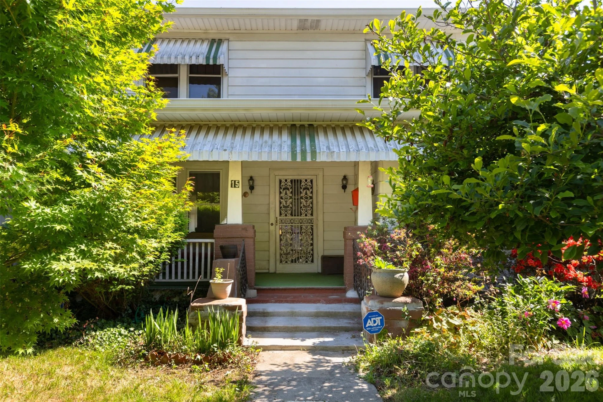 15 Walton Street - Photo 38