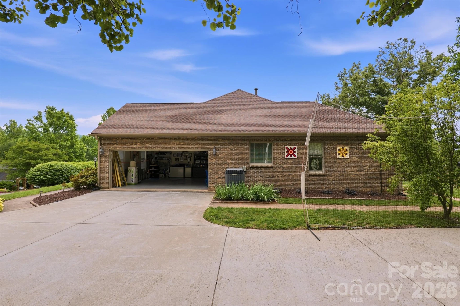 8 Ridgemont Drive - Photo 3