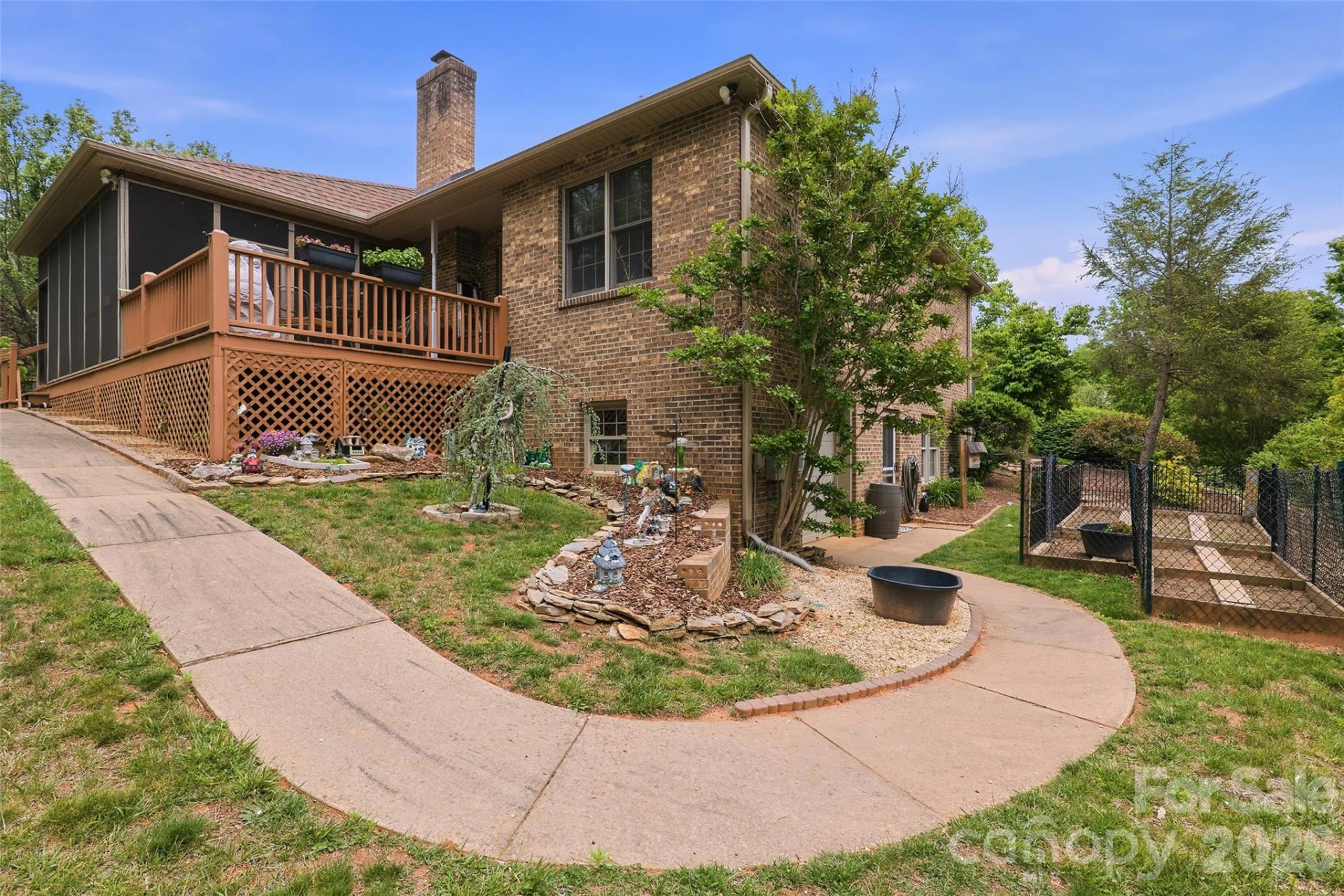 8 Ridgemont Drive - Photo 41