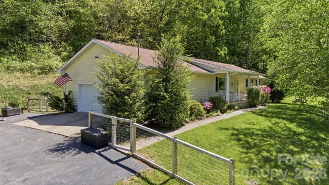 753 Bolens Creek Road, Burnsville, NC, 28714