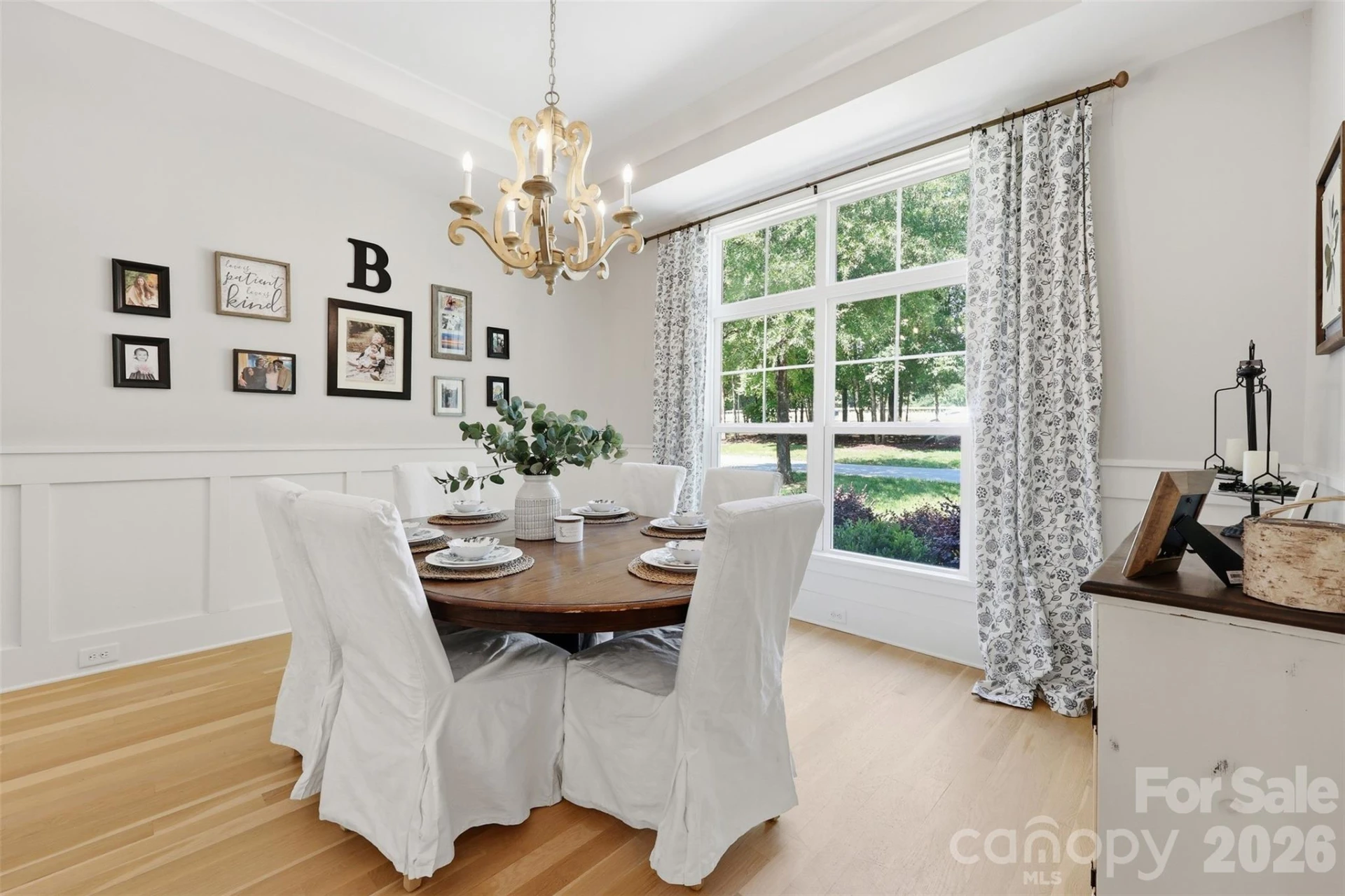 1595 Mary Ellen Drive - Photo 5