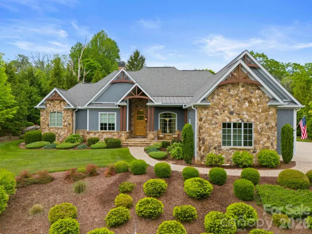 390 Shipman Parkway, Flat Rock, NC, 28731