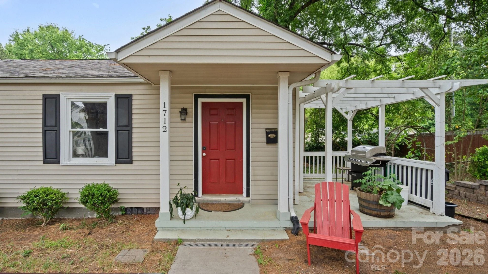 1712 Dunkirk Drive - Photo 2