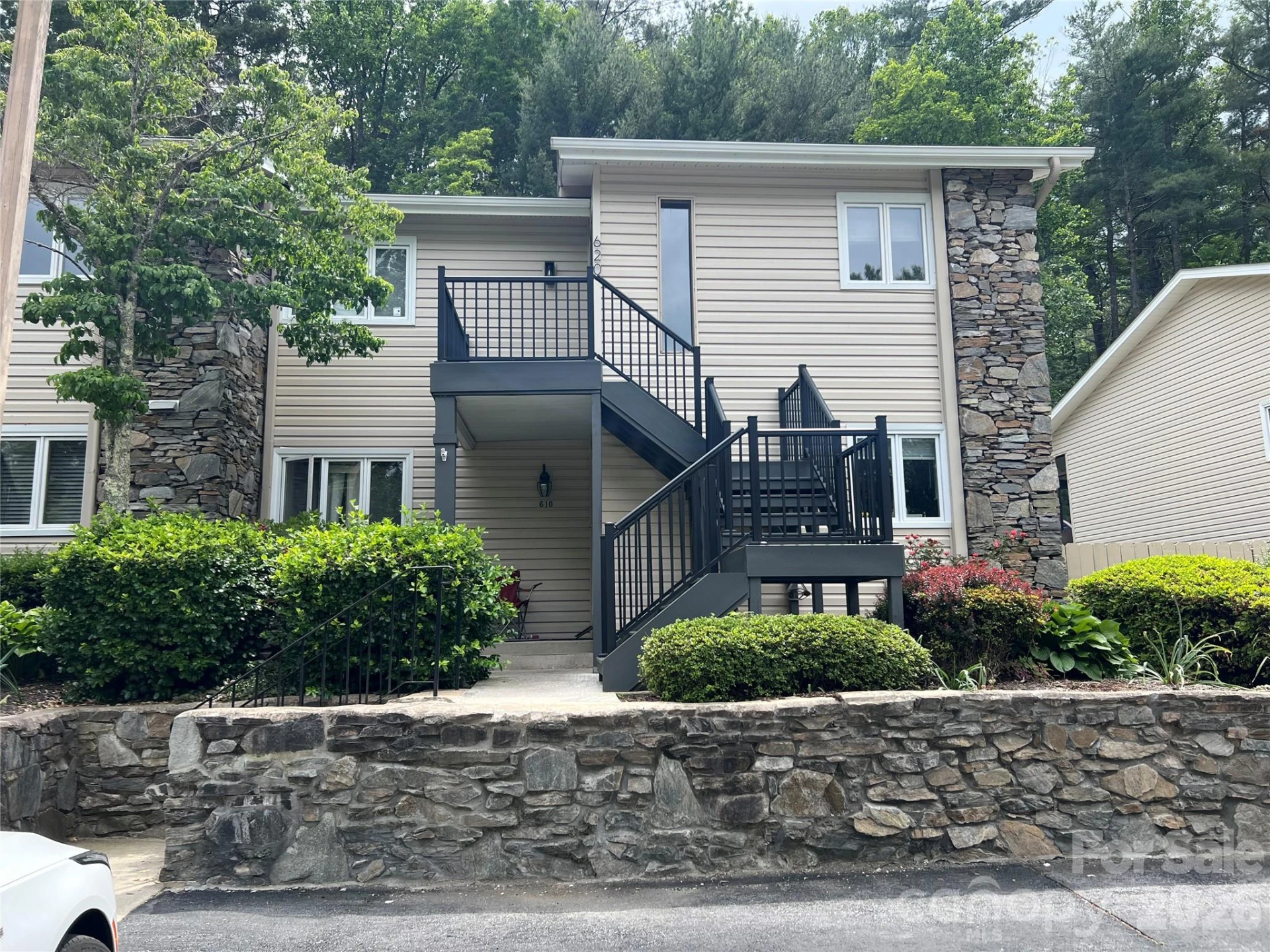 610 Britton Creek Drive - Photo 2