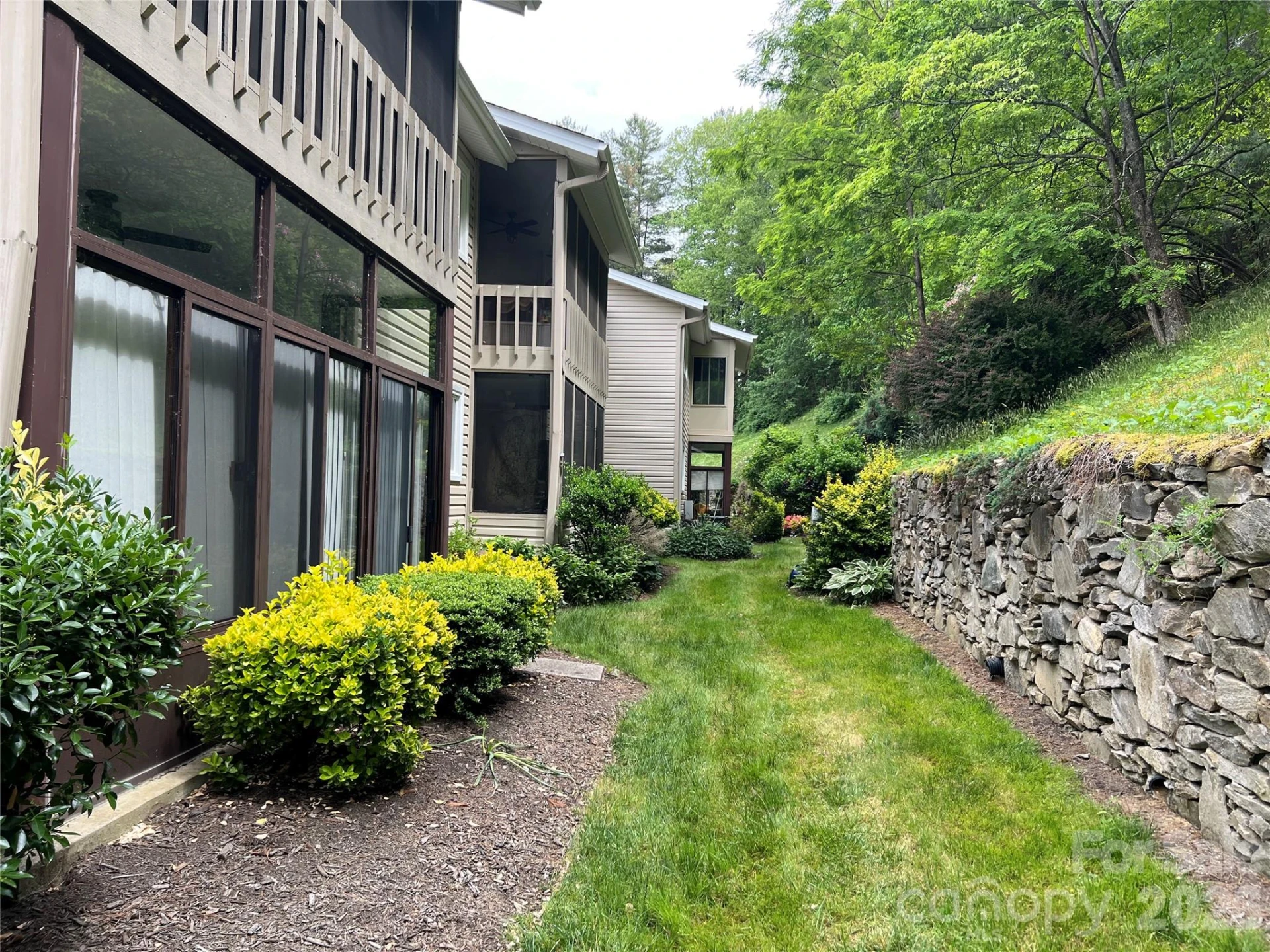 610 Britton Creek Drive - Photo 3