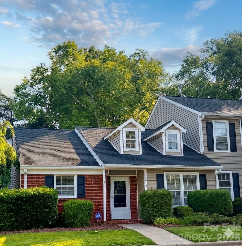 10910 Winterbourne Court