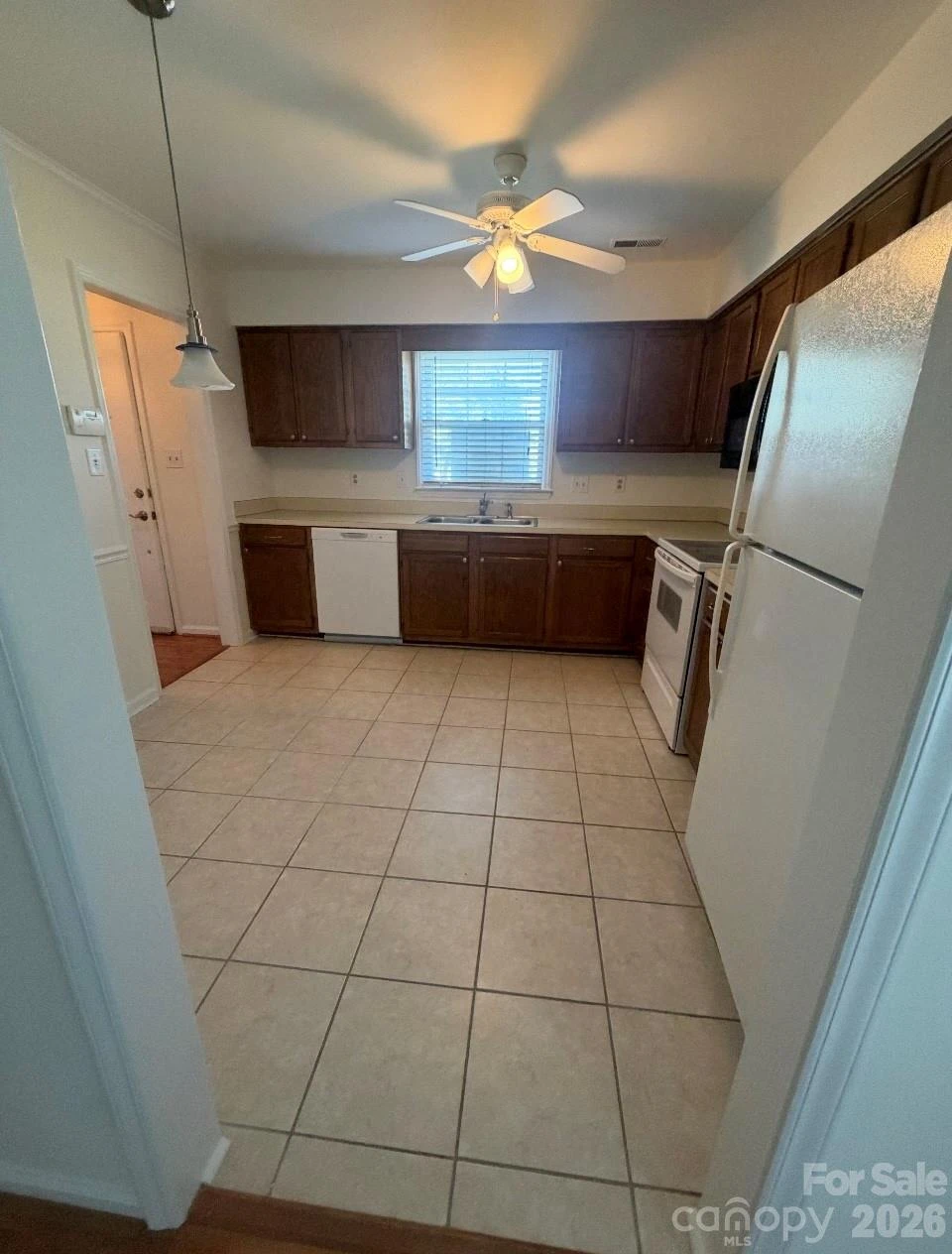 10910 Winterbourne Court - Photo 8