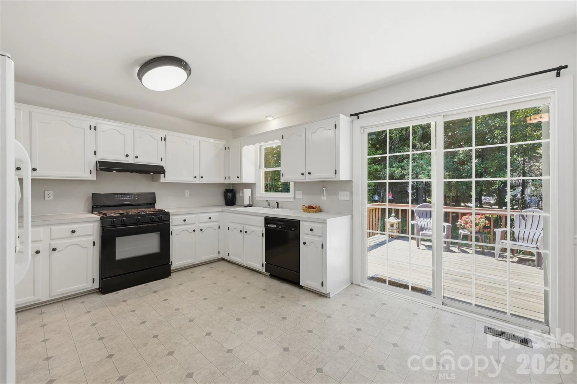 913 Pleasant Ridge Road - Photo 8