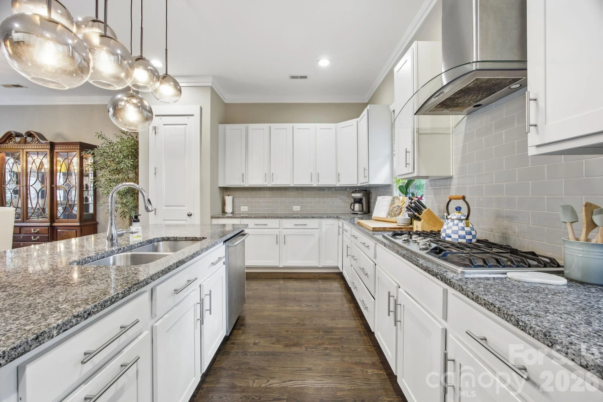863 Academy Street - Photo 7