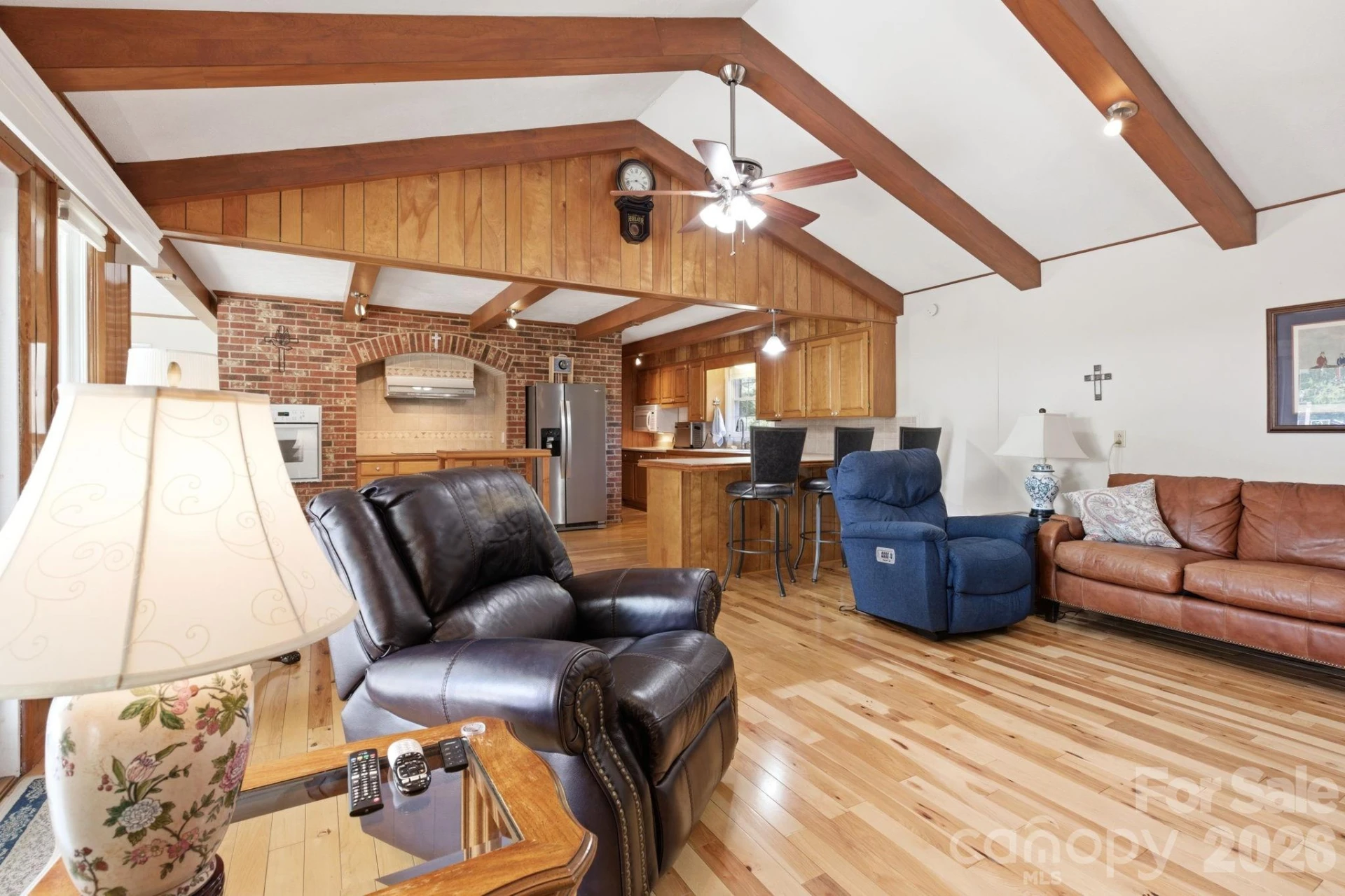 912 Briggs Street - Photo 8