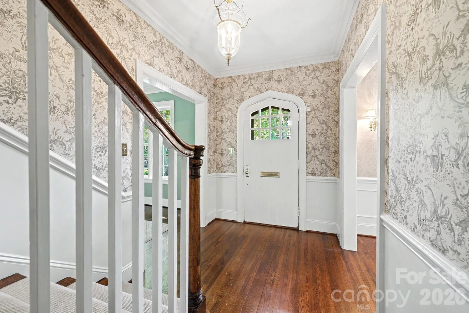 1527 Stanford Place - Photo 4