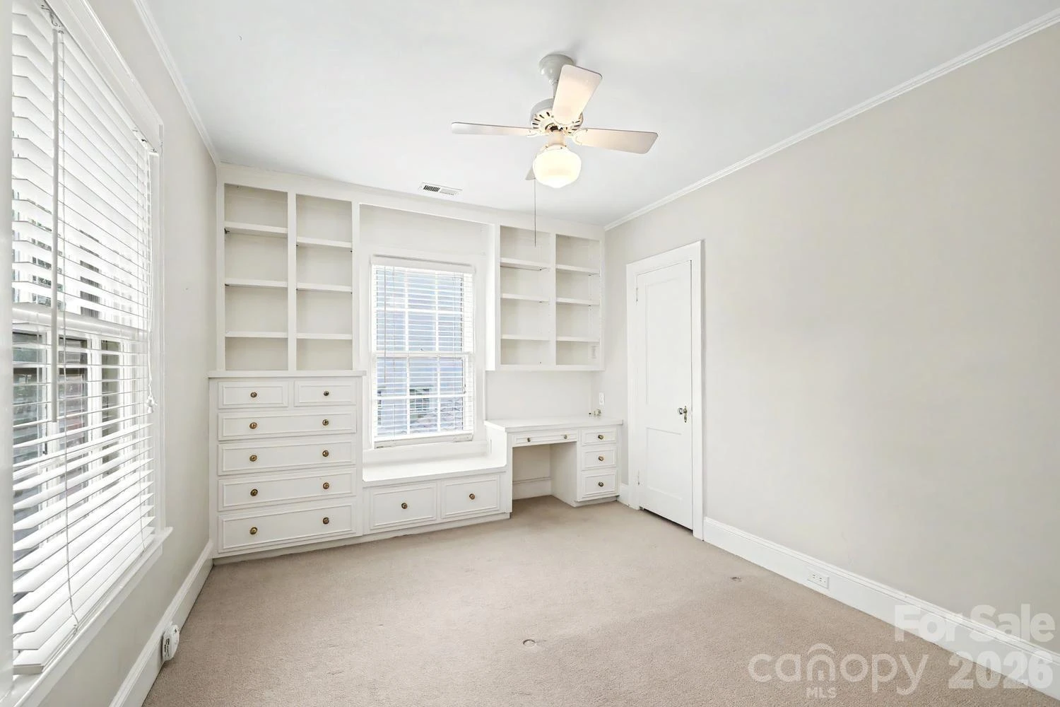 1527 Stanford Place - Photo 34