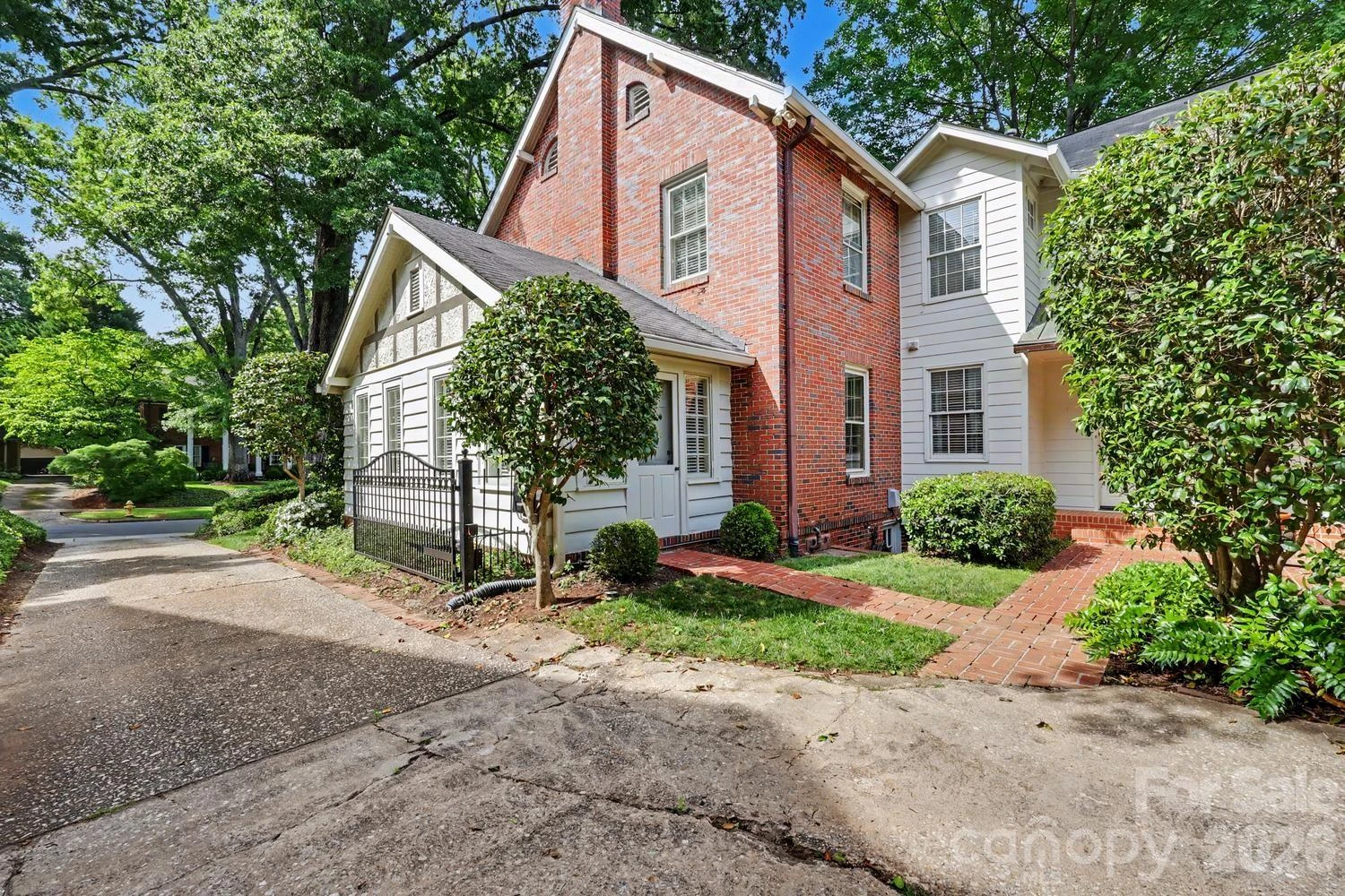 1527 Stanford Place - Photo 40