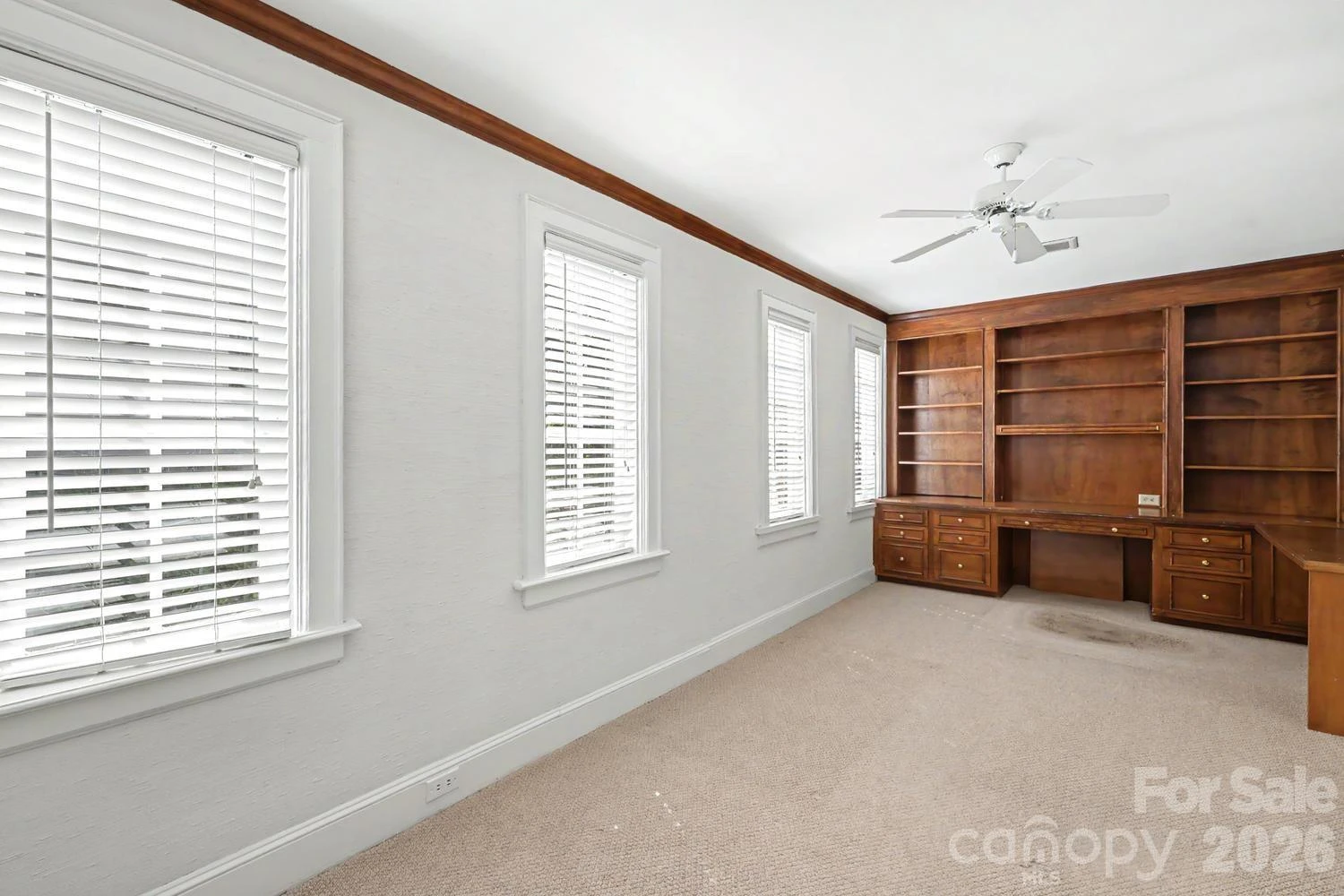 1527 Stanford Place - Photo 8